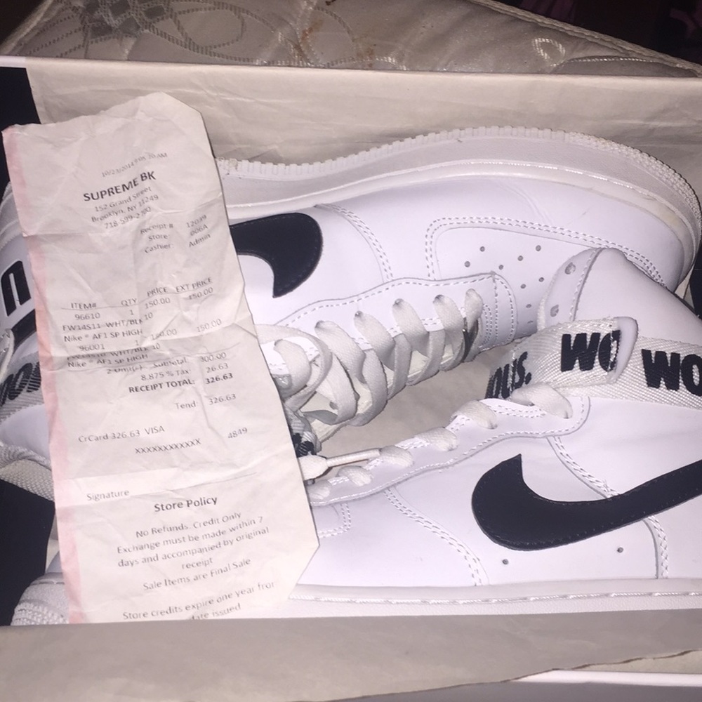 Supreme Air Force 1 world famous